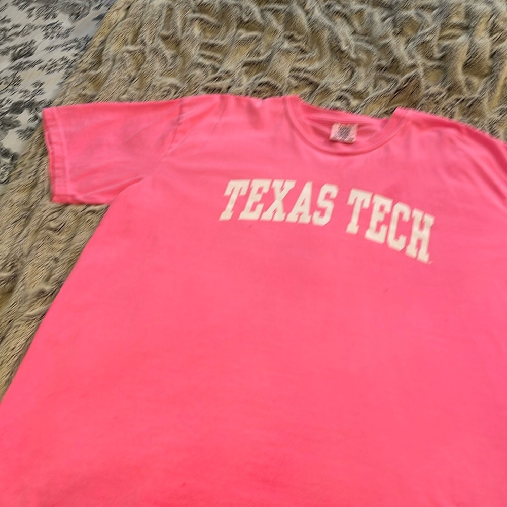 Texas Tech short sleeve tee. Sz XL. Excellent condition